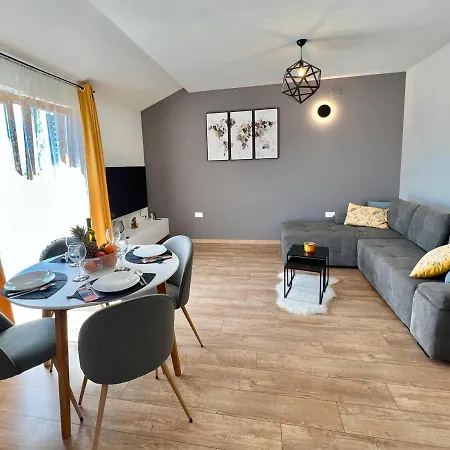 Marijana & Iva Apartamento Jadranovo